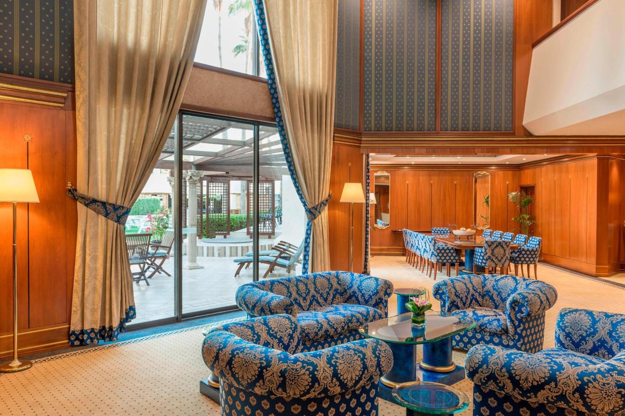 Le Meridien Dubai Hotel & Conference Centre Buitenkant foto Lobby